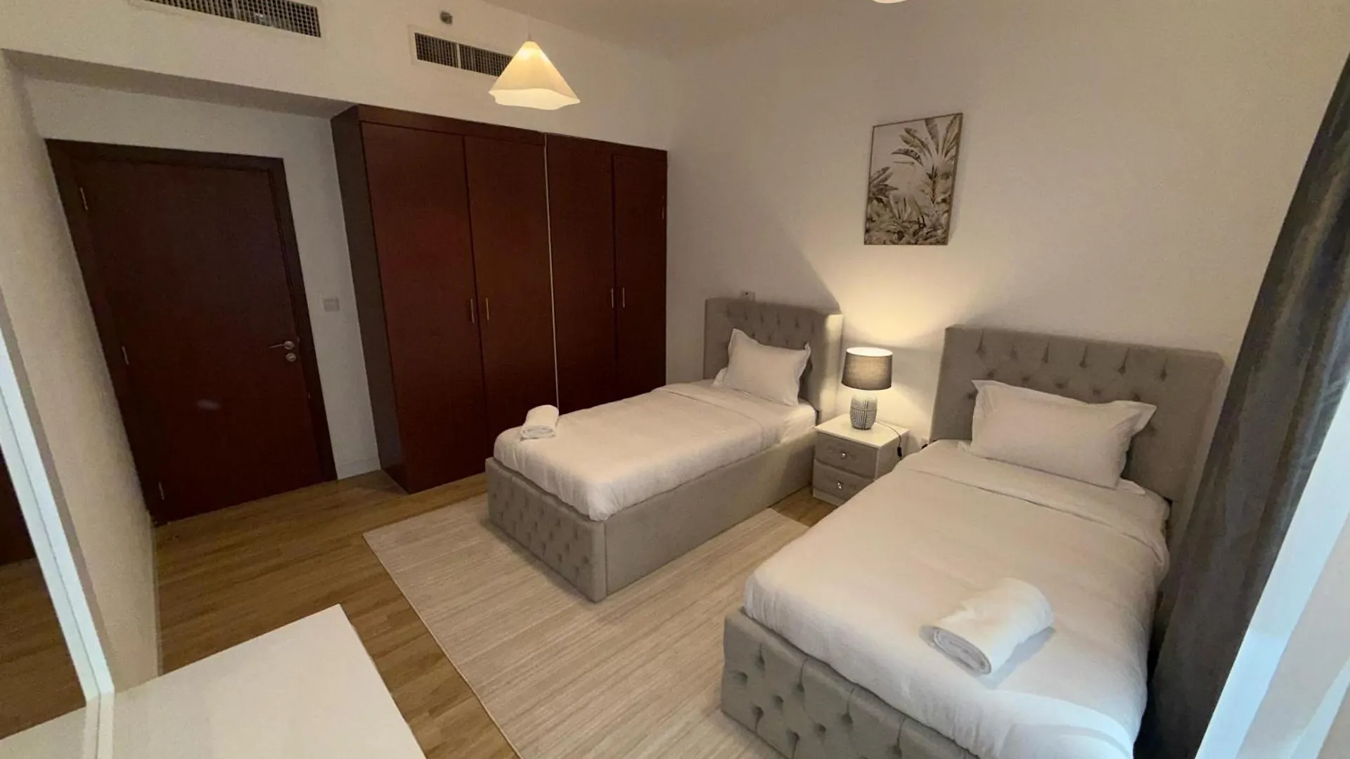Apartment In Jbr, 2-Bedroom Rimal 1 Building Дубай
