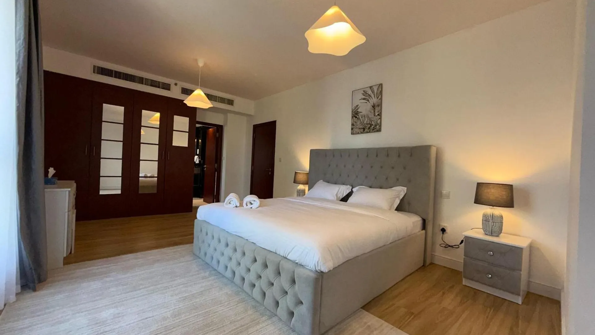 Apartment In Jbr, 2-Bedroom Rimal 1 Building Dubai